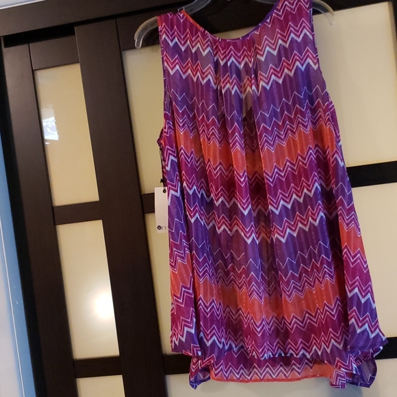 Womens Chevron top - Picture 3 of 3